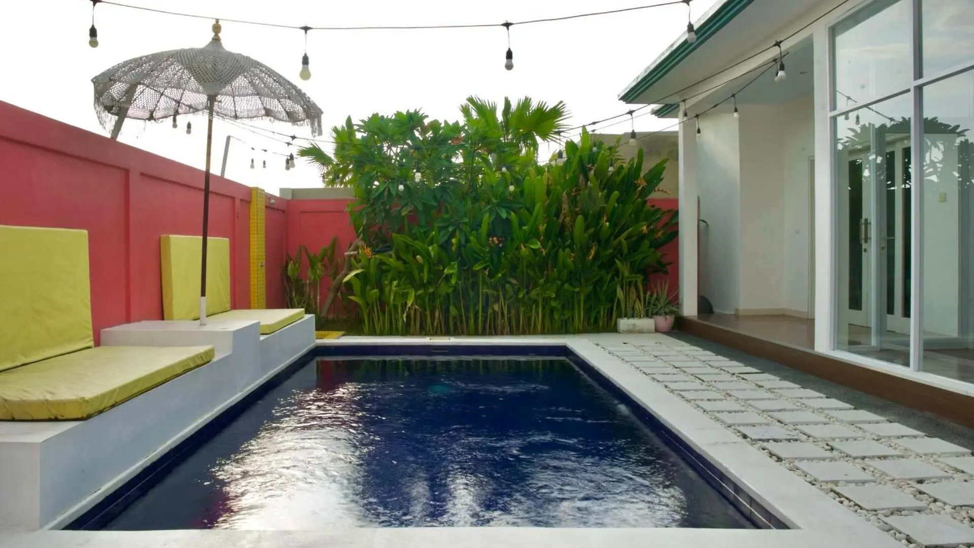 Cozy 2Br Canggu - 6 Mins To Berawa Beach - Netflix Indonesia